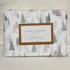 Cupcakes and Cashmere Trees Queen Sheet Set NWT